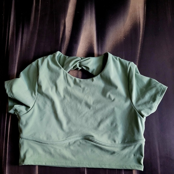 KAMO FITNESS Isla Short Sleeve Top - Picture 2 of 4